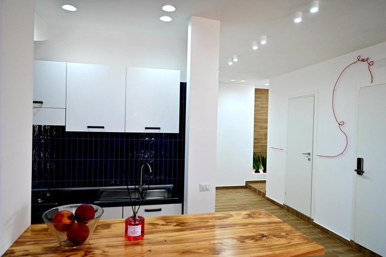 Kore Suites&Apartments Локри Экстерьер фото